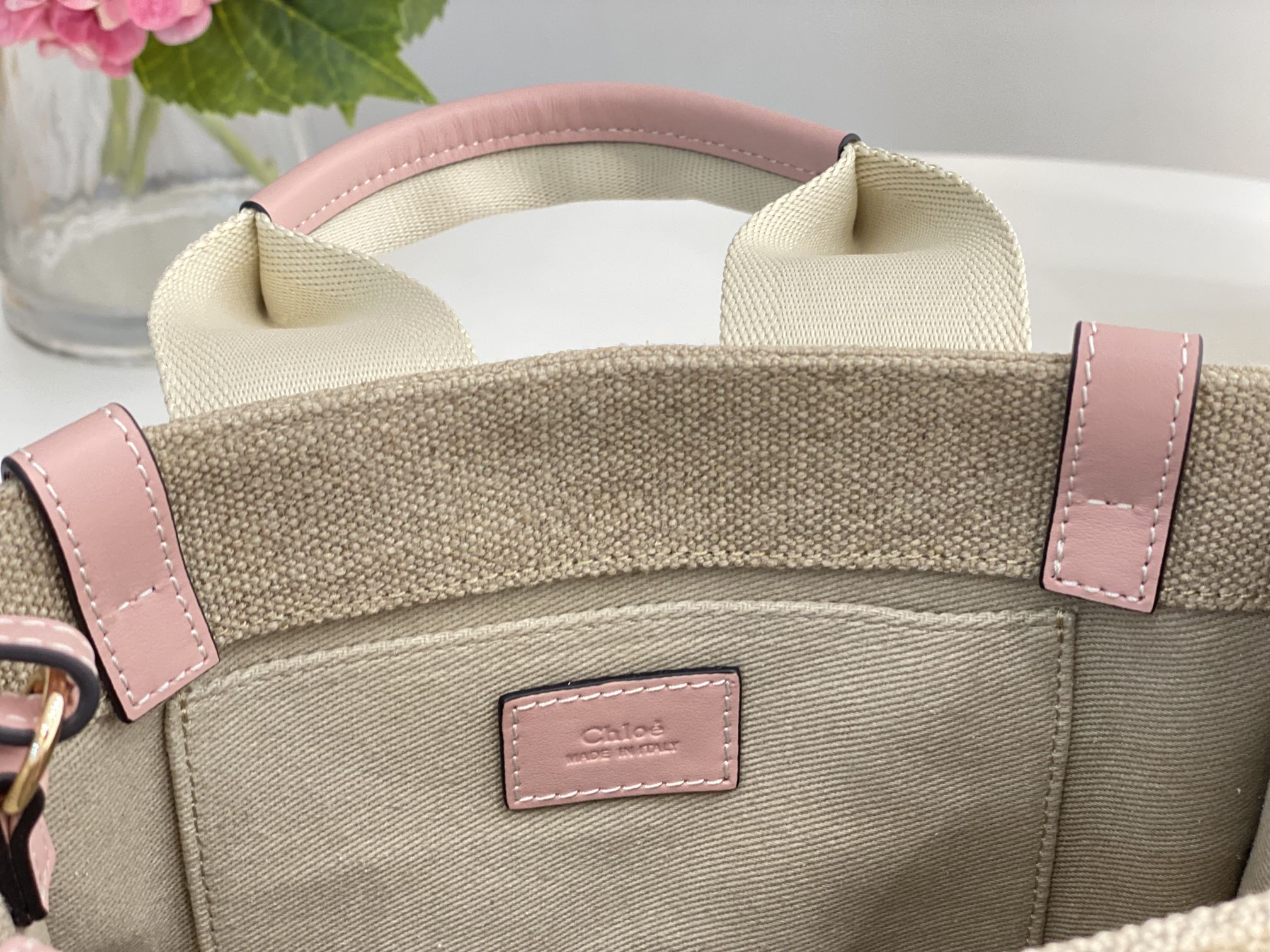 Chloe Small Woody Tote Bag In Linen